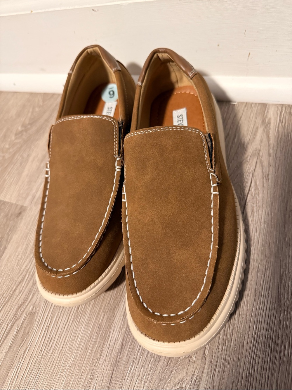 Final sale! Steve Madden Brown Suede Slip-On Loafers with White Stitching